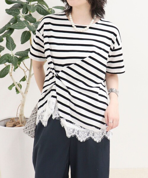 fredy emue(フレディエミュ)の「ボーダーアシメツイストプルオーバーTシャツ(Tシャツ/カットソー・レディース・ブラック系その他/ホワイト系その他/ベージュ系その他・38)」の1枚目の写真