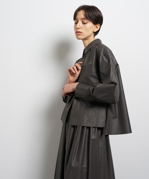 LANVIN en Bleu（ランバンオンブルー）の「フレアシャツ（シャツ/ブラウス・レディース・ブルー系その他/ブラック/チャコールグレー・38）」の4枚目の写真