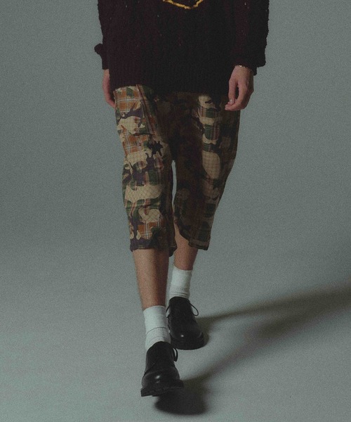 amok(アモク)の「CHECK CAMO SHORT PANTS(その他パンツ・メンズ・カーキ/ブルー・S/M/L)」の1枚目の写真