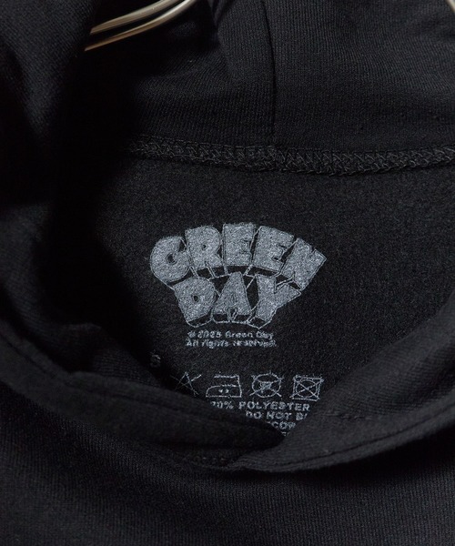 ROCK-OFF（ロックオフ）の「GREEN DAY / グリーン・デイ Unisex Pullover Hoodie Sweatshirt Basket Case Star ユニセックス プルオーバー フーディー スウェット トレーナー（パーカー・メンズ・ブラック・S/M/L/XL）」の6枚目の写真