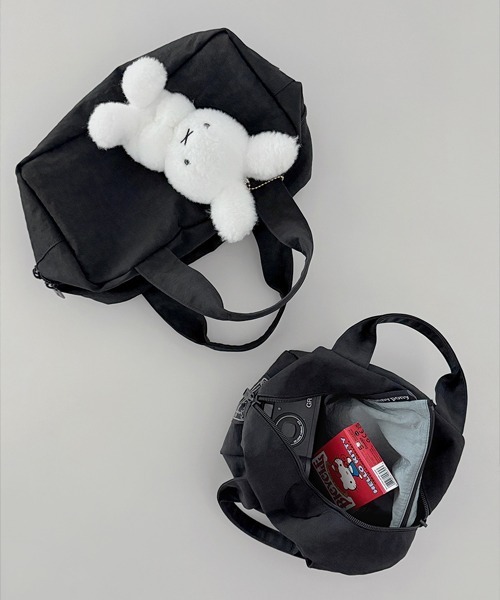 kittybunnypony(キティバニーポニー)の「Easy Black Box Bag(トートバッグ・レディース・ブラック・ONESIZE)」の11枚目の写真