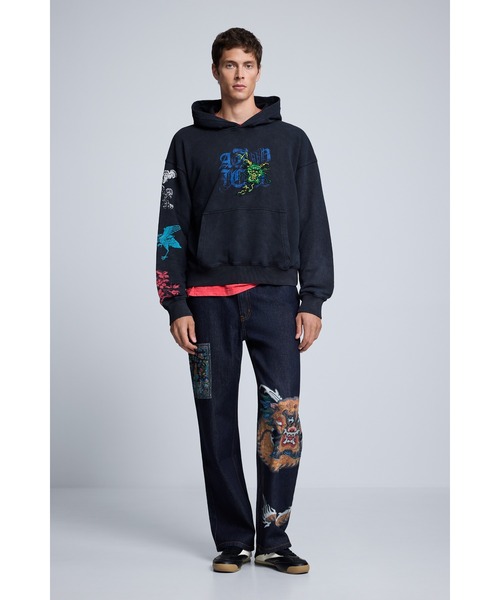 Desigual(デシグアル)の「ドラゴン刺繍プリント パーカー(スウェット・メンズ・ブラック・S/M/L/XL)」の4枚目の写真