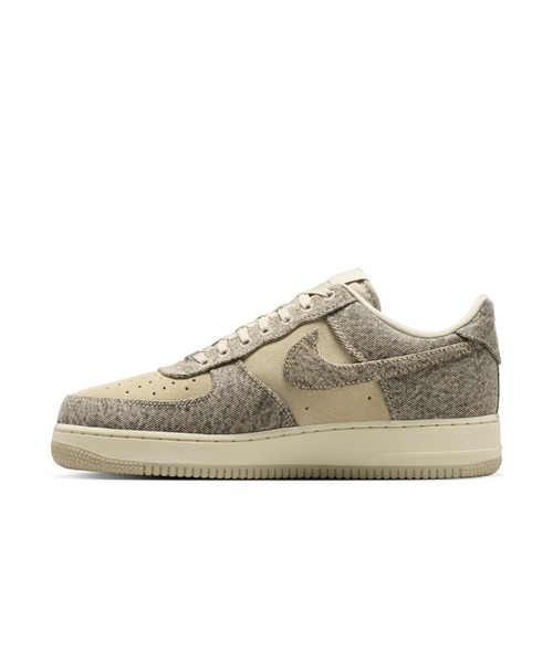 NIKE（ナイキ）の「NIKE/ナイキ ｴｱ ﾌｫｰｽ 1 07 LV8（スニーカー・メンズ・ベージュ・26cm/26.5cm/27cm/27.5cm/28cm）」の5枚目の写真
