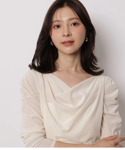 Apuweiser-riche（アプワイザーリッシェ）の「ドレープベロアカットソー（Tシャツ/カットソー・レディース・ブラック/オフホワイト/モカ・2）」の8枚目の写真