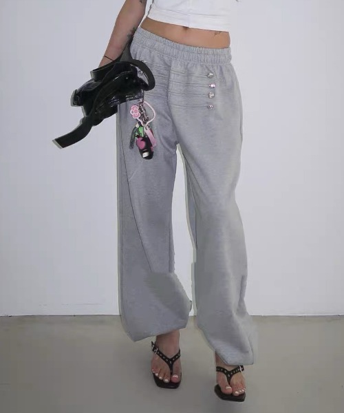 Vipoa（ヴィポア）の「Napoleon stud sweat pants（スウェットパンツ・レディース・ブラック/グレー/ホワイト/ライトグレー・FREE）」の8枚目の写真