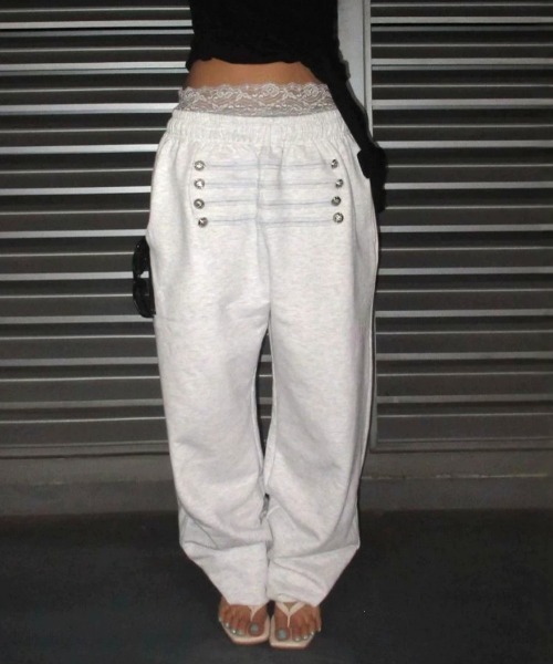 Vipoa（ヴィポア）の「Napoleon stud sweat pants（スウェットパンツ・レディース・ブラック/グレー/ホワイト/ライトグレー・FREE）」の11枚目の写真
