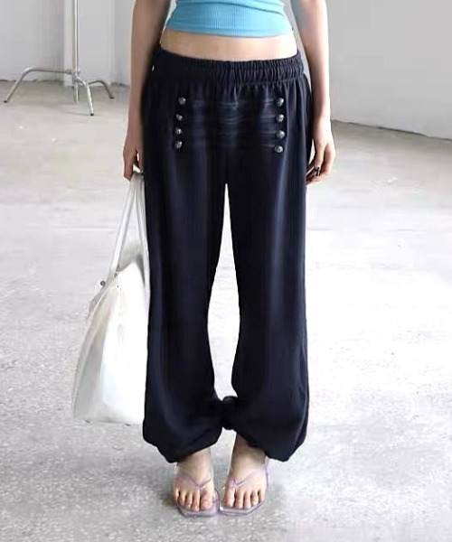 Vipoa（ヴィポア）の「Napoleon stud sweat pants（スウェットパンツ・レディース・ブラック/グレー/ホワイト/ライトグレー・FREE）」の12枚目の写真
