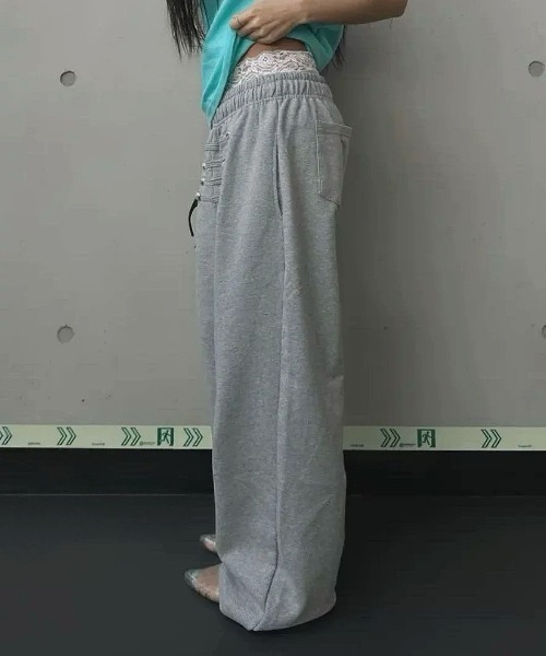 Vipoa（ヴィポア）の「Napoleon stud sweat pants（スウェットパンツ・レディース・ブラック/グレー/ホワイト/ライトグレー・FREE）」の15枚目の写真