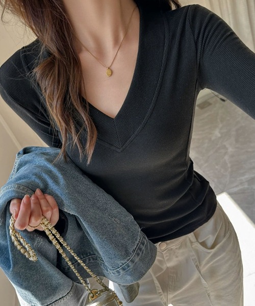 meJane（ミージェーン）の「テレコ Vネック長袖トップス（Tシャツ/カットソー・レディース・ダークグレー/ダークブラウン/ホワイト/ブラック・FREE）」の3枚目の写真