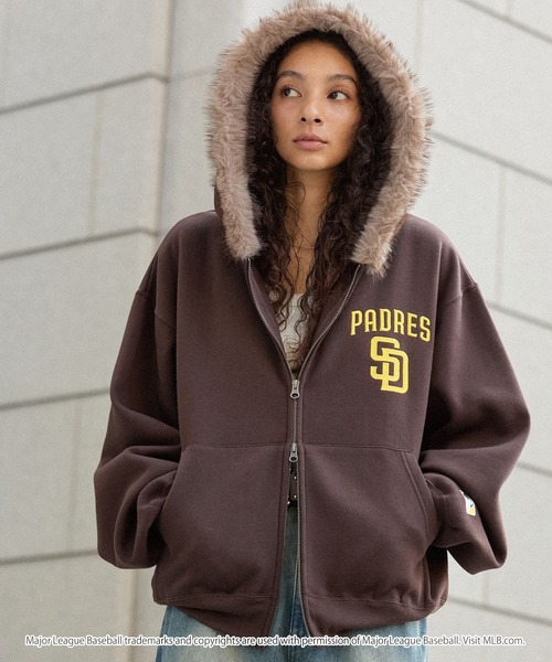 セール】『OY/オーワイ』GOTHIC CROSS FAUX FUR HOODIE ZIP UP