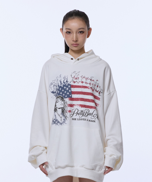 GILAARCHIVE(ギラアーカイブ)の「USAロゴ ガール オーバーサイズフーディー ホワイト(パーカー・レディース・その他・LARGE/MEDIUM)」の1枚目の写真