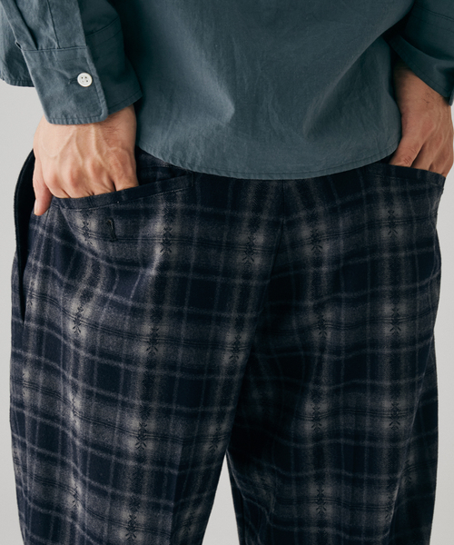 JOURNAL STANDARD(ジャーナルスタンダード)の「マルチ プレイド ワーク スラックス(スラックス・メンズ・ブラウン/ブラック・MEDIUM/LARGE)」の10枚目の写真