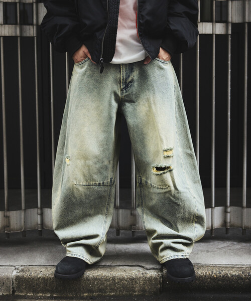 FREAK'S STORE（フリークスストア）の「ワイドシルエット カーブ デニムパンツ/ダメージ加工（デニムパンツ・メンズ・ネイビー/ブラック/インディゴブルー/サックスブルー・SMALL/LARGE/MEDIUM）」の3枚目の写真
