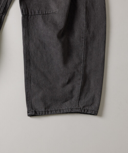 FREAK'S STORE（フリークスストア）の「ワイドシルエット カーブ デニムパンツ/ダメージ加工（デニムパンツ・メンズ・ネイビー/ブラック/インディゴブルー/サックスブルー・SMALL/LARGE/MEDIUM）」の12枚目の写真