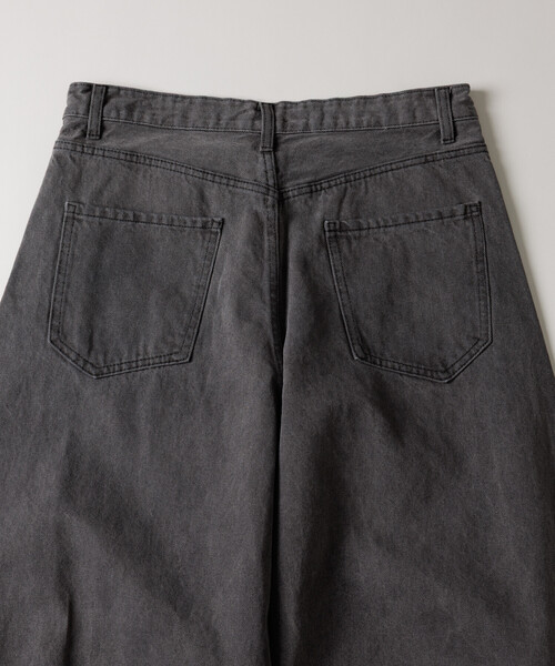 FREAK'S STORE（フリークスストア）の「ワイドシルエット カーブ デニムパンツ/ダメージ加工（デニムパンツ・メンズ・ネイビー/ブラック/インディゴブルー/サックスブルー・SMALL/LARGE/MEDIUM）」の14枚目の写真