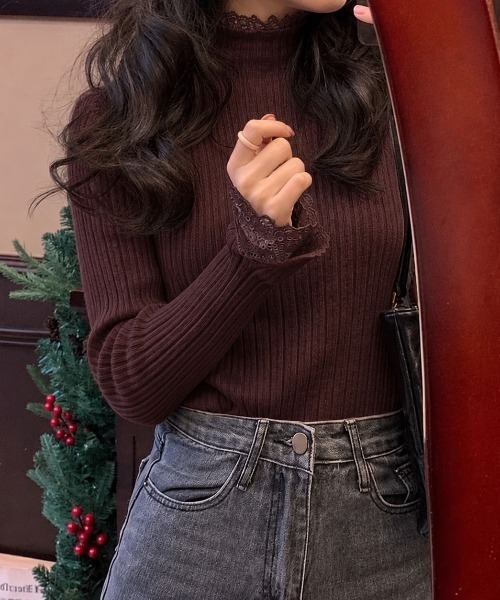 Lips(リップス)の「【繊細なレースフリルで手元を華やかに!女性らしさを引き立てるハイネックリブニット】(ニット/セーター・レディース・ブラウン/グレー/ホワイト/ブラック・FREE)」の19枚目の写真