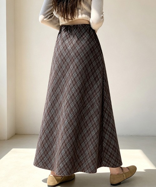 LEMOA(レモア)の「チェック柄クラシカルロングスカート(スカート・レディース・ダークブラウン/グリーン・MEDIUM/LARGE/X-LARGE)」の13枚目の写真