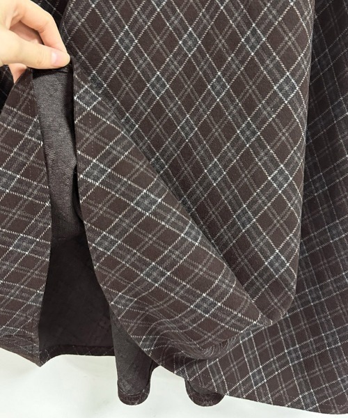 LEMOA(レモア)の「チェック柄クラシカルロングスカート(スカート・レディース・ダークブラウン/グリーン・MEDIUM/LARGE/X-LARGE)」の3枚目の写真
