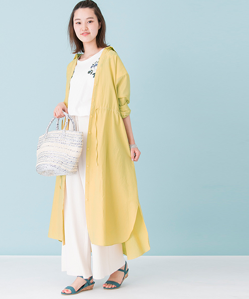 URBAN RESEARCH（アーバンリサーチ）の「【TRILL掲載】UR シルクコットンシャツワンピ―ス（シャツワンピース・レディース・オフホワイト/ネイビー/イエロー・FREE）」の3枚目の写真