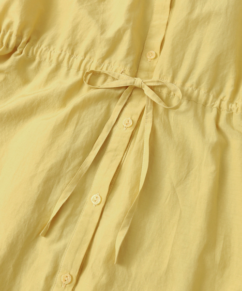 URBAN RESEARCH（アーバンリサーチ）の「【TRILL掲載】UR シルクコットンシャツワンピ―ス（シャツワンピース・レディース・オフホワイト/ネイビー/イエロー・FREE）」の14枚目の写真