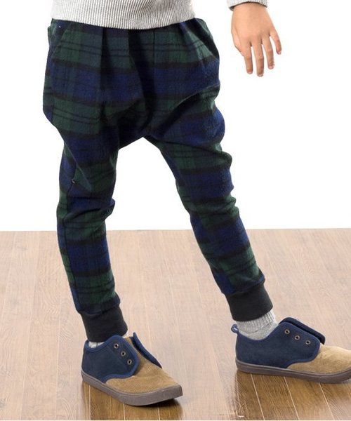 F.O.KIDS（エフオーキッズ）の「2柄サルエルタックパンツ 9分丈（その他パンツ・キッズ・グレー/グリーン・90/100/110/120/80/130/95/140）」の2枚目の写真