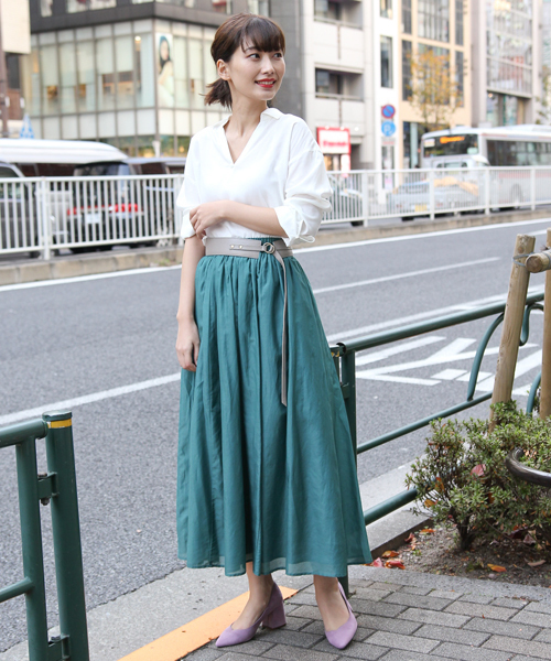 laboratory work（ラボラトリーワーク）の「抜き衿スキッパーシャツ（シャツ/ブラウス・レディース・ベージュ/ネイビー/オフホワイト・MEDIUM）」の8枚目の写真