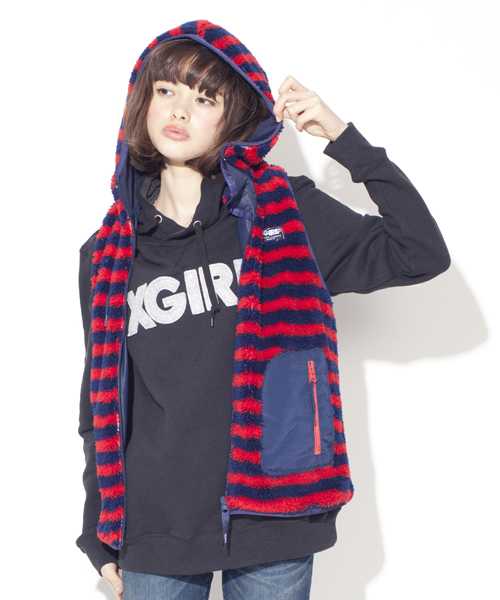 X-girl（エックスガール）の「FLUFFY VEST 2013（ベスト・レディース・ホワイト/マルチ/ベージュ/ネイビー・1/2）」の4枚目の写真