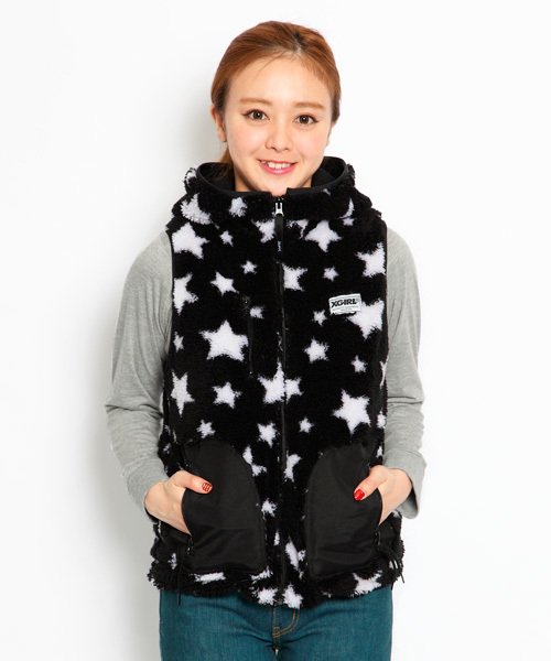 X-girl（エックスガール）の「FLUFFY VEST 2013（ベスト・レディース・ホワイト/マルチ/ベージュ/ネイビー・1/2）」の8枚目の写真