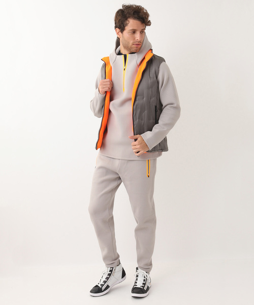 MARK & LONA(マークアンドロナ)の「M★ Embossed Down Vest(ダウンベスト・メンズ・ホワイト/チャコールグレー・46/48/50/44)」の8枚目の写真