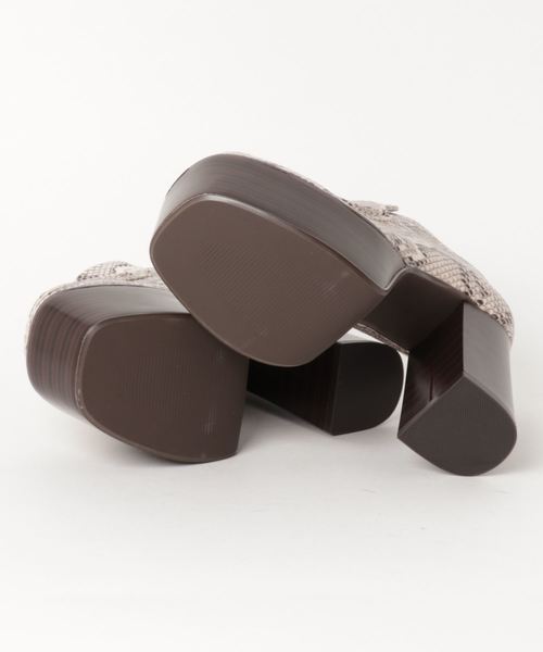 R&E(アールアンドイー)の「【ViVi9月号掲載】【R&E】厚底ヴァンプシューズ(ブーツ・レディース・ブラック/パイソン/ベージュ系その他・LL/S/M/L)」の9枚目の写真