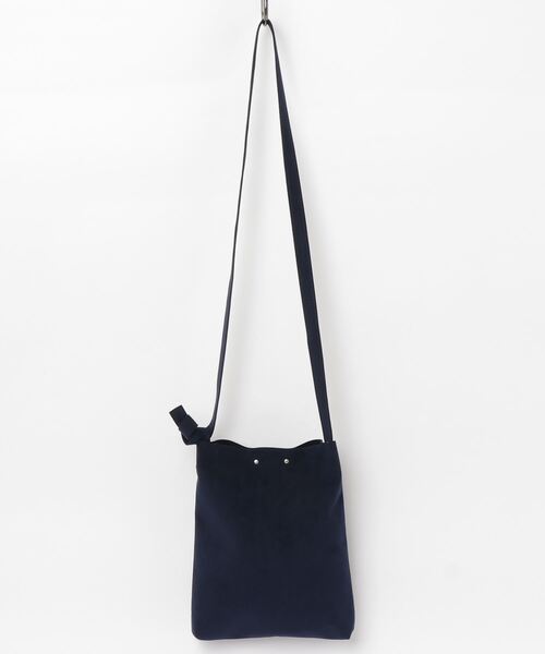 Creed（クリード）の「F - 2 <エフツー> / ショルダーS（ショルダーバッグ・レディース・ブラック/ネイビー/グレー/カーキ/ライトブラウン/キャメル/ピンク/アイボリー/ブルー/ブラウン/ナチュラル/グリーン/サックスブルー/マスタード/パープル/ベージュ系その他/ブラック系その他/ベージュ/ライトピンク/エメラルド/モカ/ワイン/ライトブルー/ホワイト系その他/ブルー系その他/ライム・ﾌﾘ-/FREE）」の17枚目の写真