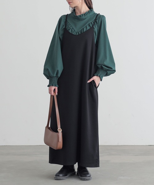 osharewalker（オシャレウォーカー）の「『フリル×Vデザインハイネックブラウス』（シャツ/ブラウス・レディース・ブラック/アイボリー/グリーン/ボルドー/グレイッシュベージュ/ネイビー/チャコール・1/2）」の18枚目の写真