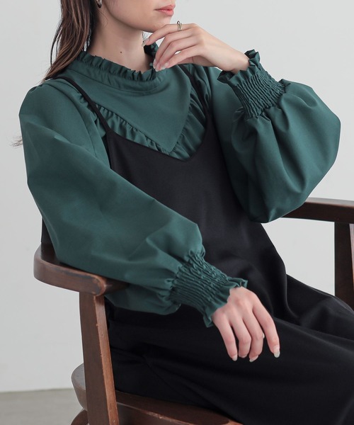 osharewalker（オシャレウォーカー）の「『フリル×Vデザインハイネックブラウス』（シャツ/ブラウス・レディース・ブラック/アイボリー/グリーン/ボルドー/グレイッシュベージュ/ネイビー/チャコール・1/2）」の17枚目の写真