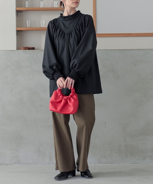 osharewalker（オシャレウォーカー）の「『フリル×Vデザインハイネックブラウス』（シャツ/ブラウス・レディース・ブラック/アイボリー/グリーン/ボルドー/グレイッシュベージュ/ネイビー/チャコール・1/2）」の20枚目の写真