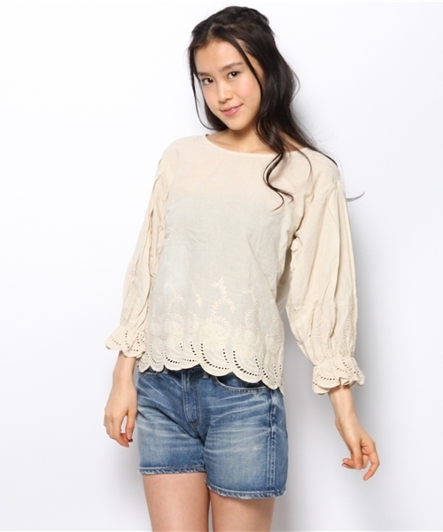 mystic（ミスティック）の「スカラップ刺繍ブラウス（シャツ/ブラウス・レディース・オフホワイト/ベージュ/レッド/ブラック・ﾌﾘ-）」の15枚目の写真