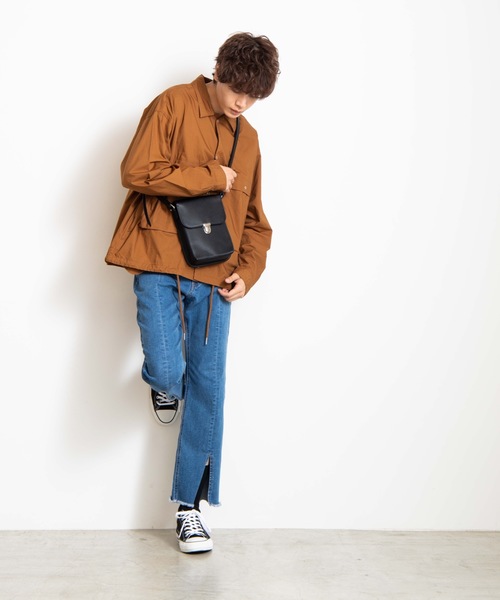 WEGO（ウィゴー）の「WEGO/シンセティックレザーフラップミニショルダー（ショルダーバッグ・メンズ・ブラック/グレー・FREE）」の8枚目の写真