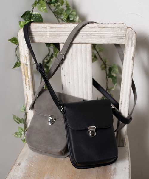 WEGO（ウィゴー）の「WEGO/シンセティックレザーフラップミニショルダー（ショルダーバッグ・メンズ・ブラック/グレー・FREE）」の18枚目の写真