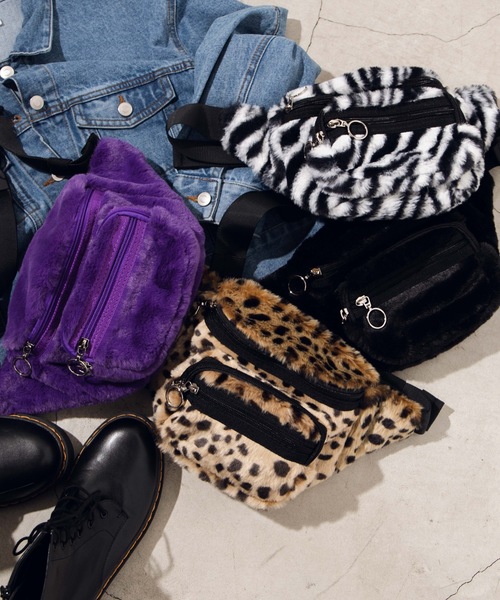 WEGO（ウィゴー）の「WEGO/ファーリングジップウエストバッグ（ボディバッグ/ウエストポーチ・レディース・ブラック/パープル/その他1/その他2・FREE）」の7枚目の写真