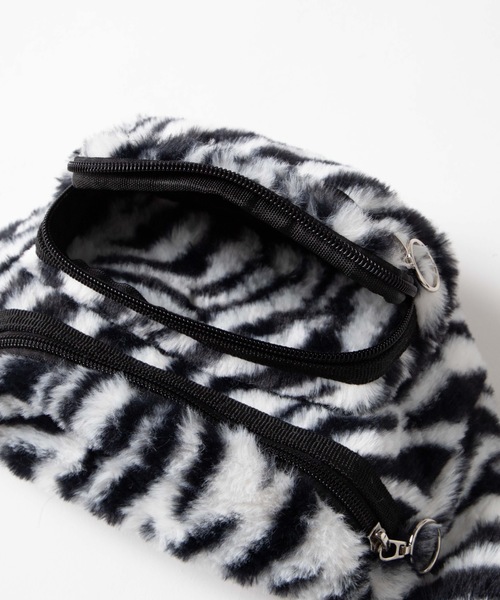 WEGO（ウィゴー）の「WEGO/ファーリングジップウエストバッグ（ボディバッグ/ウエストポーチ・レディース・ブラック/パープル/その他1/その他2・FREE）」の17枚目の写真