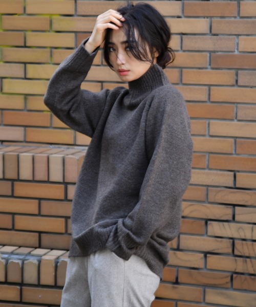 Ambre Neige（アンブルネージュ）の「ハイネックニットプルオーバー【WEB/EC限定商品】（ニット/セーター・レディース・ライトブルー/ダークブラウン/アイボリー/モカ/スモークピンク・FREE）」の3枚目の写真