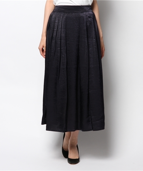 MOUSSY(マウジー)の「Satin LONG SK(スカート・レディース・ネイビー/オフホワイト/ベージュ・2/1)」の3枚目の写真