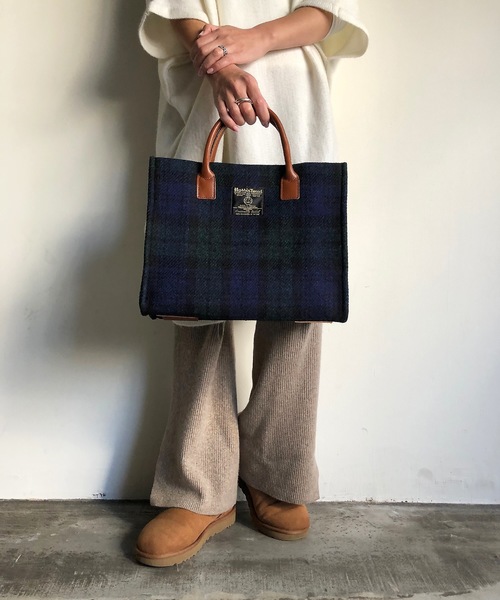 Nostalgic Garage(ノスタルジックガレー)の「Nostalgic Garage:HARRIS TWEED CHK MED TOTE ハリスツイード チェックトートバック Mトート(トートバッグ・レディース・グレー/レッド/ネイビー/ライトグレー/グリーン/イエロー/ブルー/ブルー系その他・FREE)」の3枚目の写真