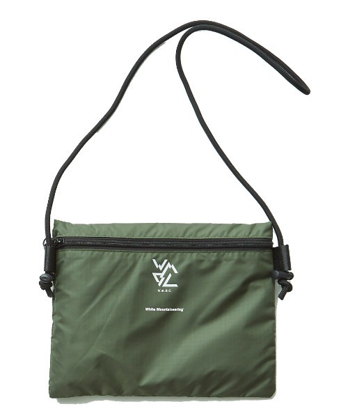 WHITE MOUNTAINEERING（ホワイトマウンテニアリング）の「【W.M.B.C】ホワイトマウンテニアリング ショルダーバッグ (MUSETTE )（ショルダーバッグ・メンズ・ブラック/レッド/カーキ/ブルー・FREE）」の3枚目の写真