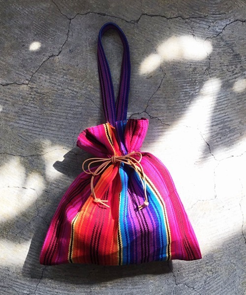 TIME WILL TELL WORKS（タイムウィルテルワークス）の「DRAWSTRING BAG/ ドローストリング バッグ（ハンドバッグ・レディース・マルチ/インディゴブルー/パープル・ONE SIZE）」の9枚目の写真