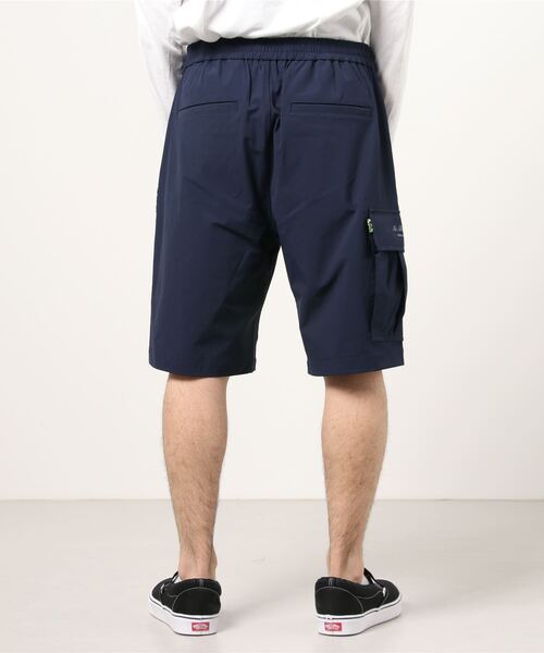 Mr. BATHING APE（ミスターベイシングエイプ）の「STRETCH EASY MILITARY SHORTS M（その他パンツ・メンズ・ネイビー・SMALL/MEDIUM/LARGE/X-LARGE）」の3枚目の写真