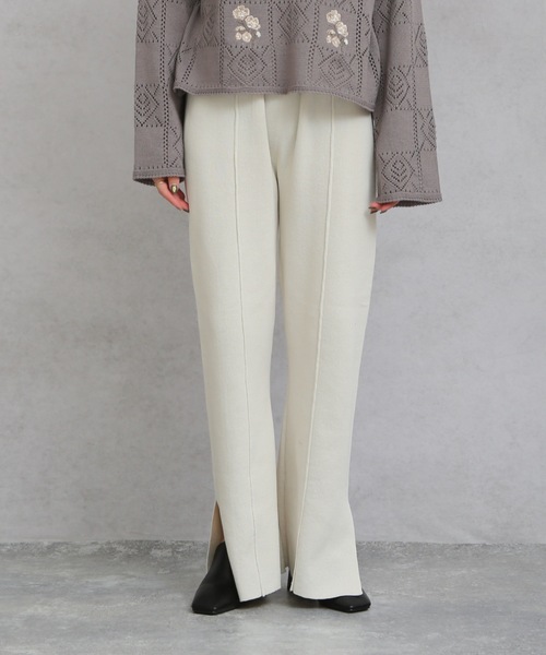 ap retro（アプレトロ）の「センタータックスリットニットパンツ【ZOZO限定アイテム】（その他パンツ・レディース・ブラック/ベージュ/ライトグリーン/アイボリー・FREE）」の6枚目の写真