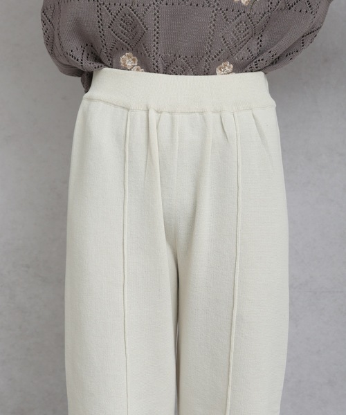 ap retro（アプレトロ）の「センタータックスリットニットパンツ【ZOZO限定アイテム】（その他パンツ・レディース・ブラック/ベージュ/ライトグリーン/アイボリー・FREE）」の18枚目の写真