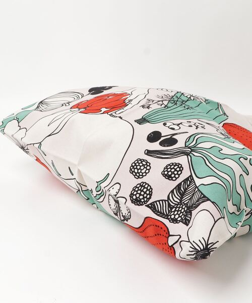 marimekko（マリメッコ）の「VIHANNESMAA / BAG 44X43（エコバッグ/サブバッグ・レディース・マルチ・FREE）」の4枚目の写真