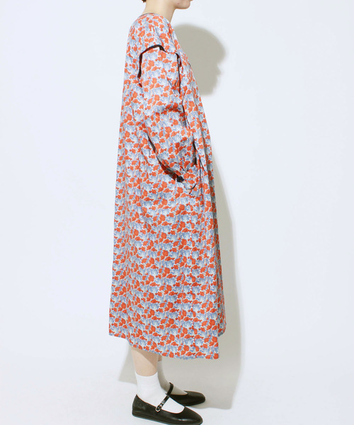 l'atelier du savon(アトリエドサボン)の「liberty clementina オーバーチャイナドレス(ワンピース・レディース・ブルー/グリーン・FREE)」の4枚目の写真