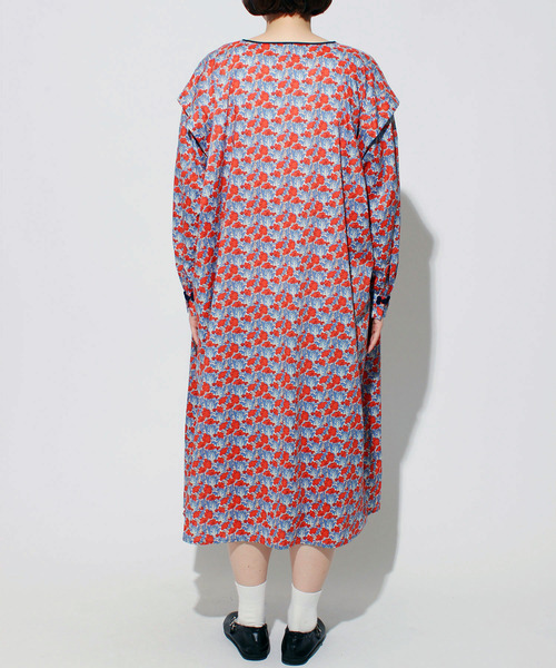 l'atelier du savon(アトリエドサボン)の「liberty clementina オーバーチャイナドレス(ワンピース・レディース・ブルー/グリーン・FREE)」の8枚目の写真